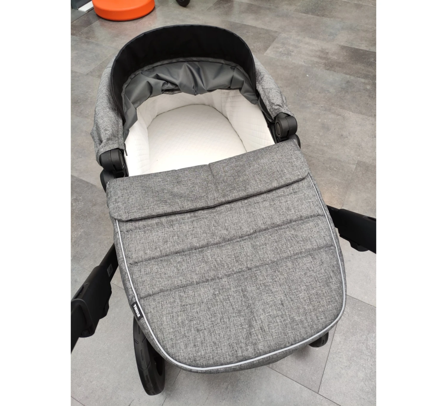 Thule Sleek Kinderwagen - Showmodel 7 Thule Sleek Kinderwagen - Showmodel - Afbeelding 5
